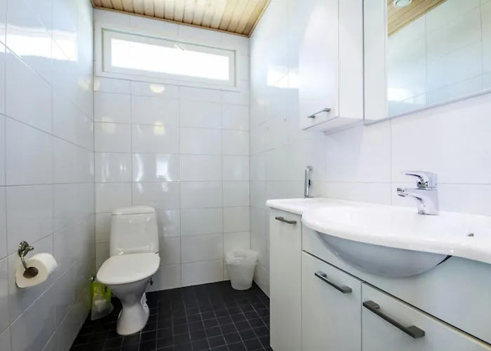 Spacious For 8 With Sauna كيرافا