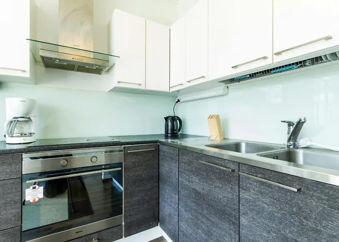 Spacious For 8 With Sauna